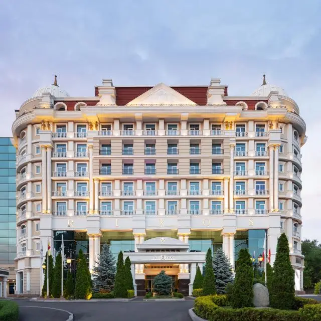 Реальные фото Rixos Almaty (Риксос Алматы)
