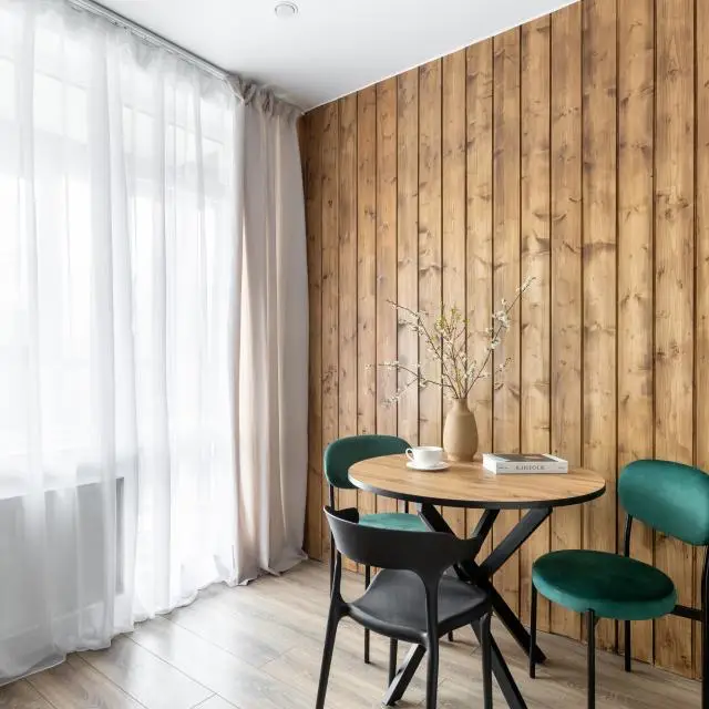Real photos of OneRent on Chernihiv street 17