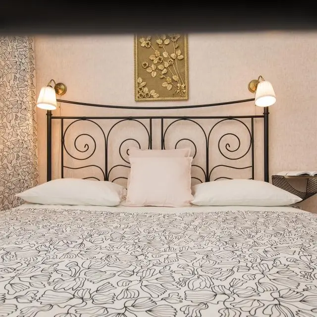 Real photos of HomeHotel on 97 Burnakovskaya Street