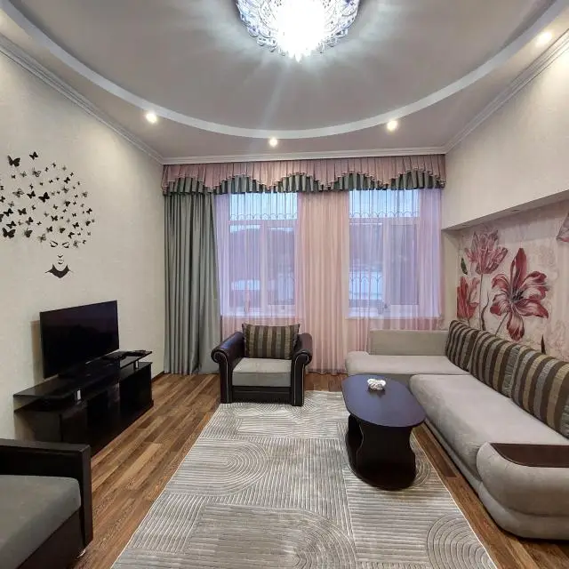 Реальные фото Апартаменты на улице Ермолова 19
