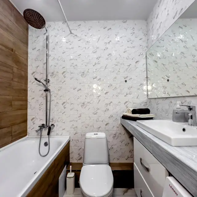 Real photos of The current on Avtomobilistov Street 15
