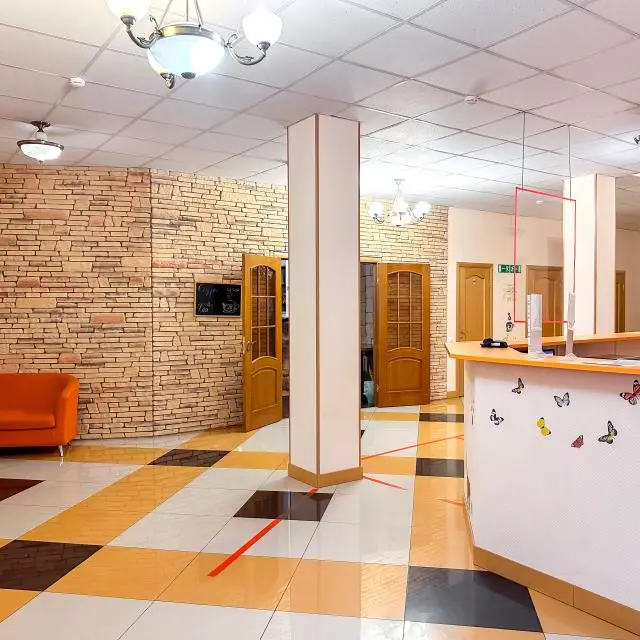 Real photos of Dom Uchenih Zheleznodorozhny