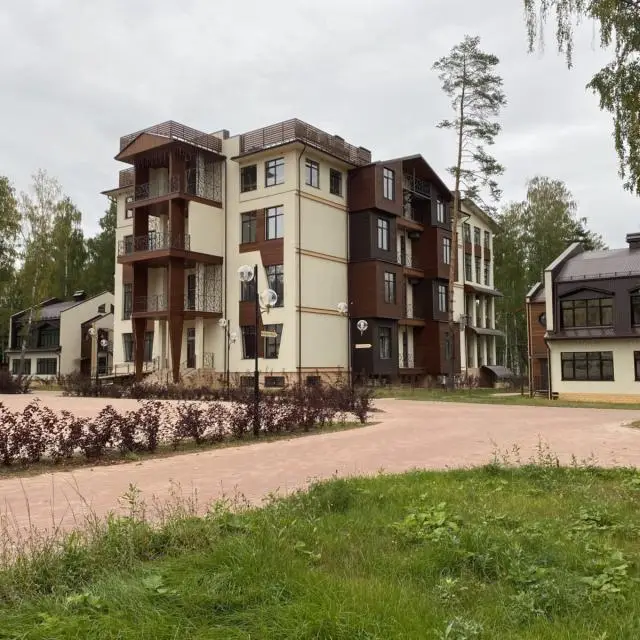 Real photos of Light Lake Park Hotel