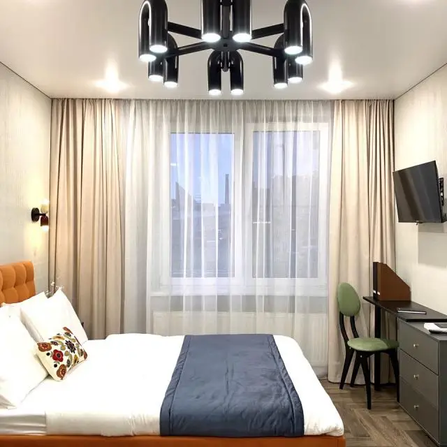 Real photos of Bright 4-bed studio