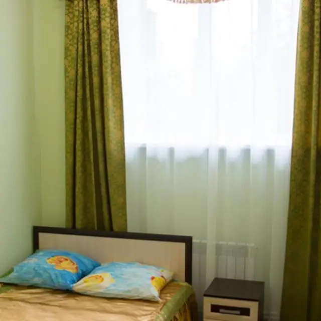 Real photos of Malakhitovaya