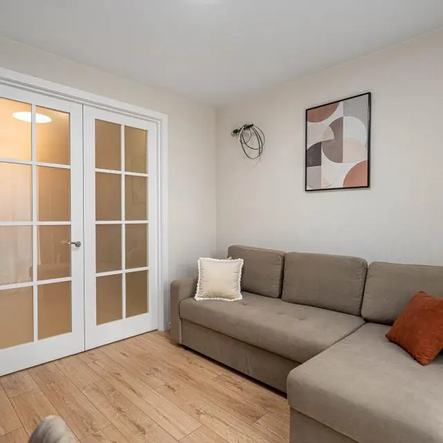 Real photos of Apartments on Igor Luchenka 16