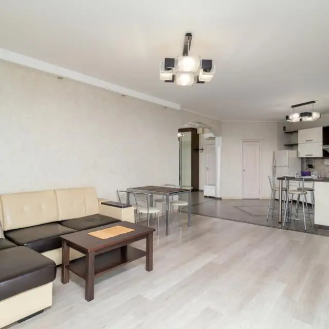 Real photos of Sutki Rent (Rent Day) on Bolshoy Sampsoniyevsky Avenue