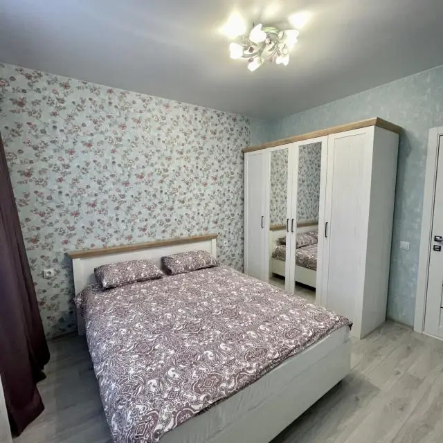 Реальные фото Апартаменты на улице Игоря Киртбая, 24
