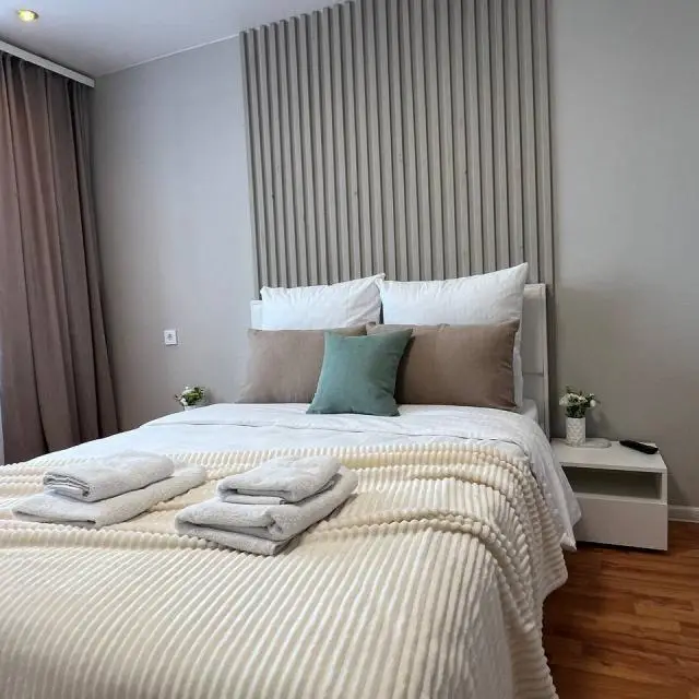 Real photos of Constellation Apartments on Karl Marx Avenue