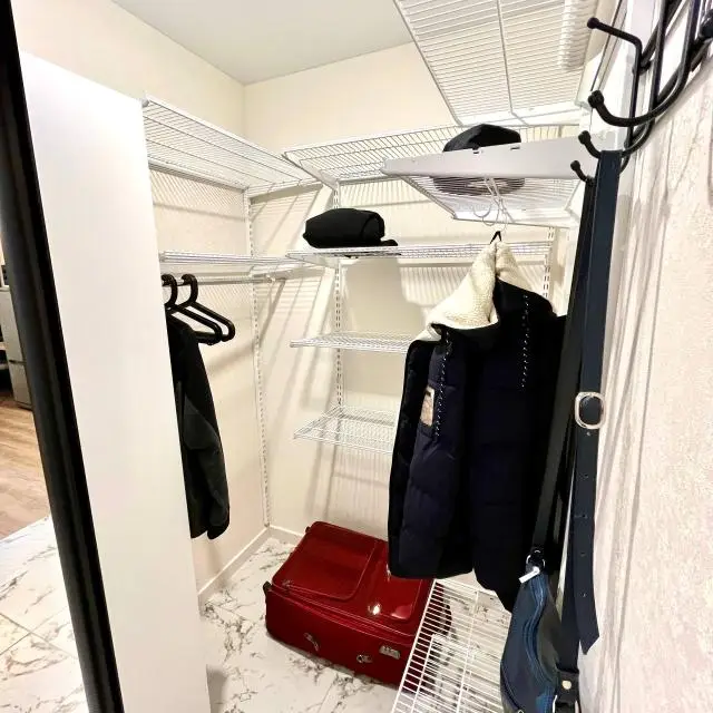 Real photos of Ozerny Cabinet — apartment by the Lower Lake