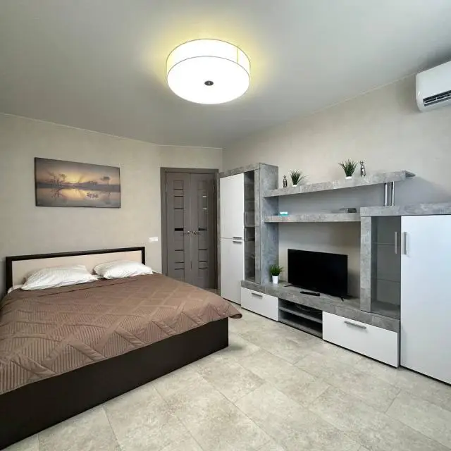 Real photos of EasyRent on Dybenko street 27A