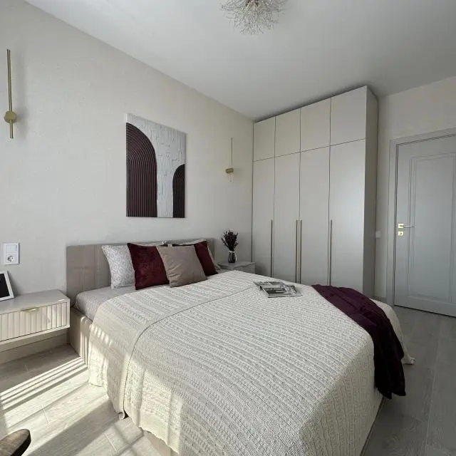 Real photos of 
Apartment 52 on Lenin Avenue 98 Dk1
