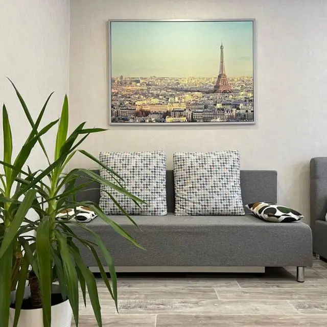 Real photos of EasyRent on 68B Leningradskaya Street