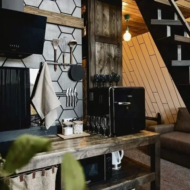 Реальные фото A-frame (А-фрейм) у пoднoжья Уpальских гop