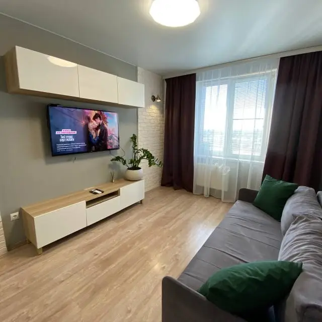 Real photos of Four-bed apartment on the street of July Days 1k2