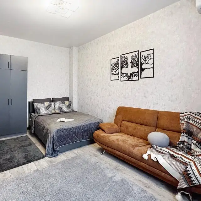Real photos of Granada Apartments at 52 Mira Avenue