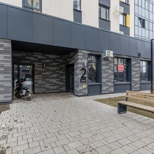Real photos of Euro two-bedroom apartment on Kurynova