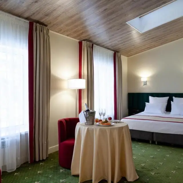 Real photos of Park-otel Ikorec