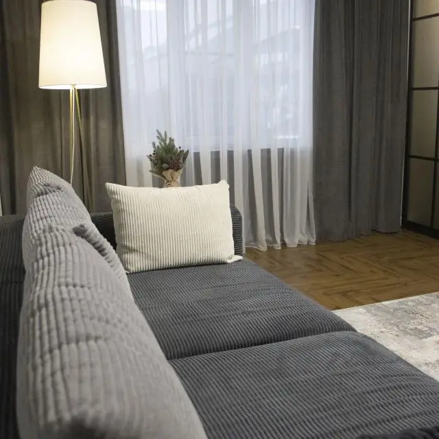 Реальные фото Rent2Room (Рент2Рум) на улице Уральская 1