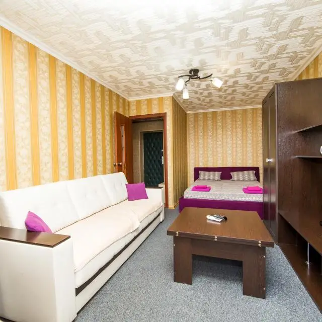 Реальные фото Aday Apartments (Эдэй Апартаменты) на улице Радищева 86