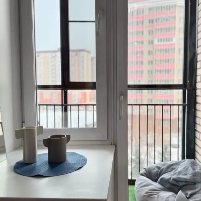 Real photos of Kakie Ludi on 122 Lineinaya Street