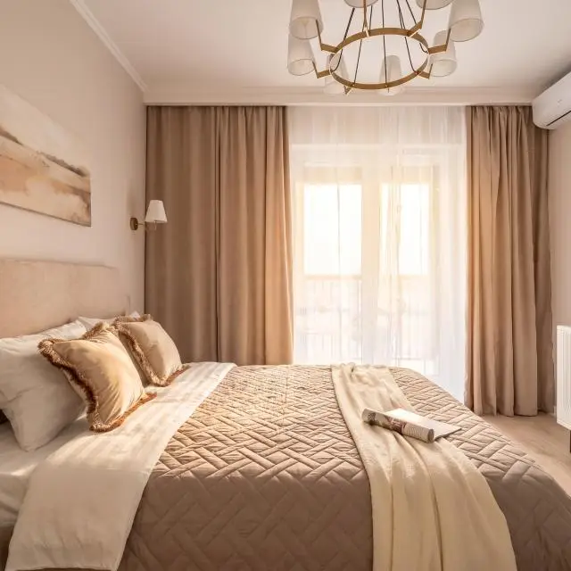Реальные фото RoomyRoom на улице Типанова 22