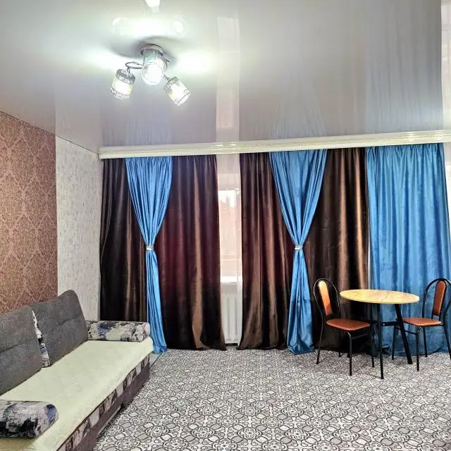 Real photos of Elvira Akulova's home on Lenin Avenue