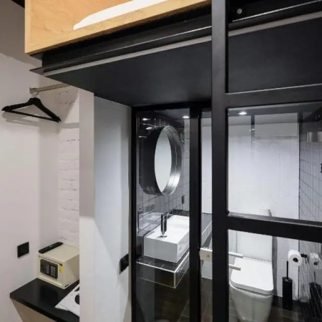 Реальные фото InBox Capsule Hotel (ИнБокс Капсула)