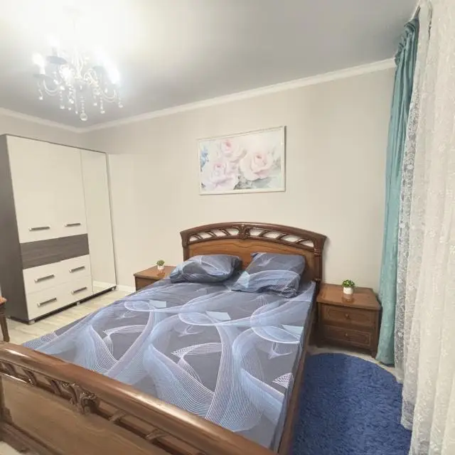 Real photos of 64a Shinnikov street Studio
