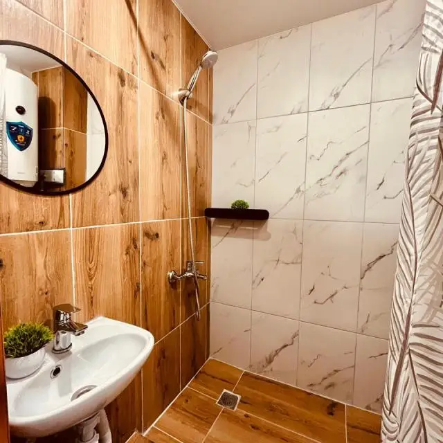 Real photos of Level Apartments at 13A 1st Squadron Passage