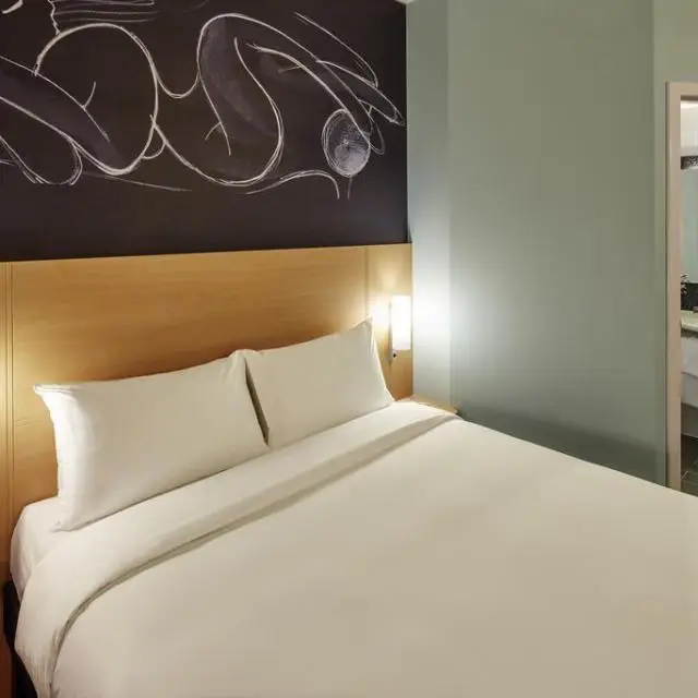 Реальные фото Ibis Yerevan Center (Ибис Ереван Центр)