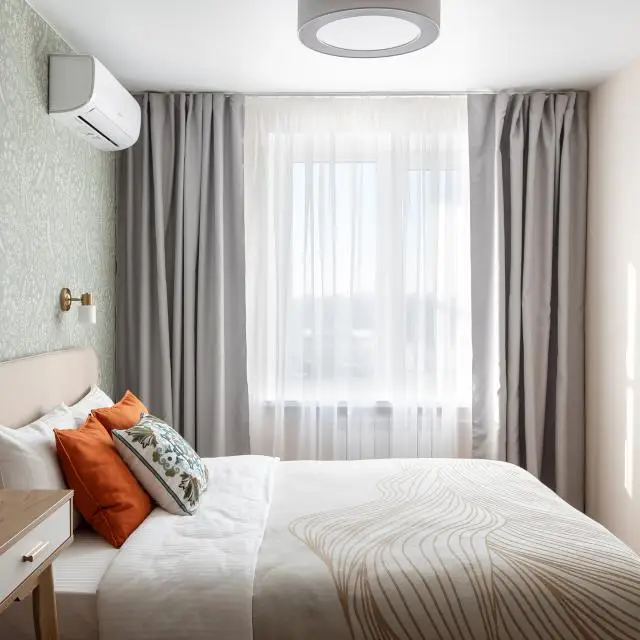 Реальные фото RoomRoom (РумРум) на Которосльная набережная 4
