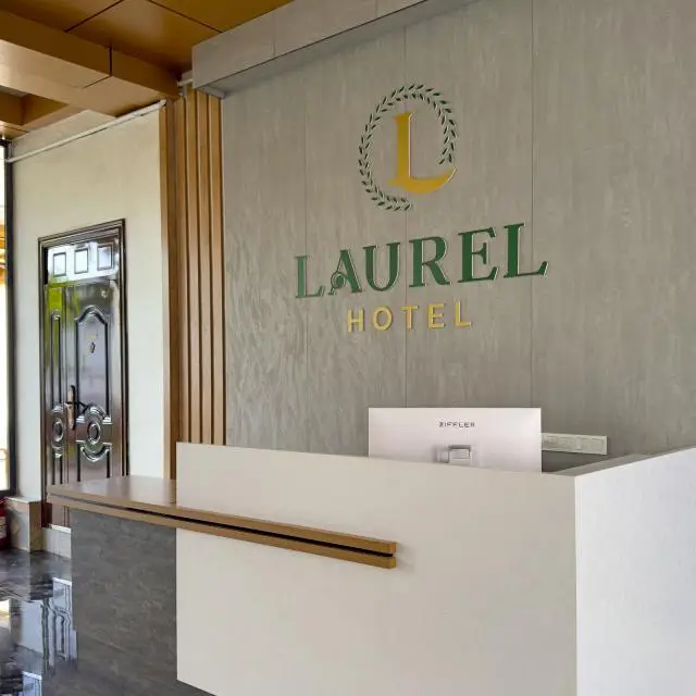 Real photos of Laurel