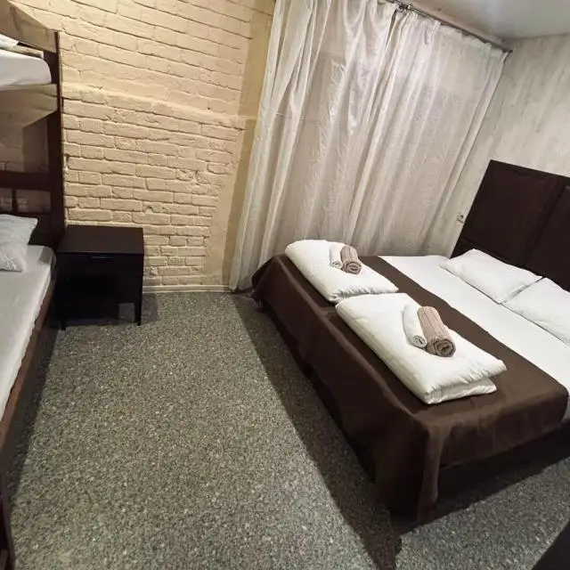 Real photos of Champion Motel 
