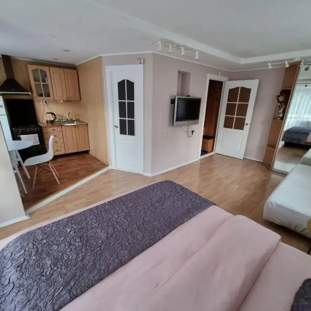 Real photos of Istoma Apartments at 72 Goroshnikova St.