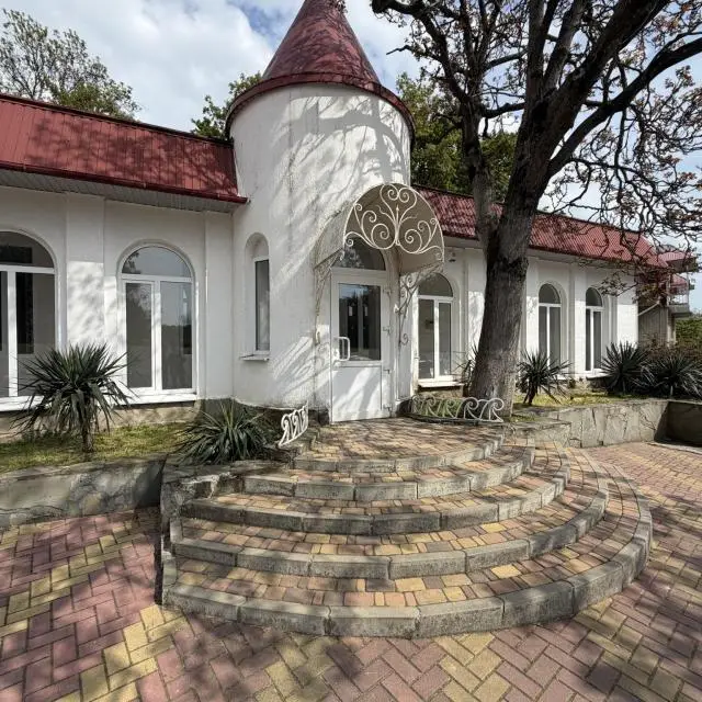 Real photos of Crystal 2