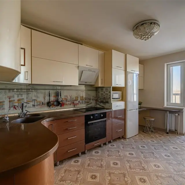 Real photos of "Have a nice day at Maria's" on Sverdlov Street
