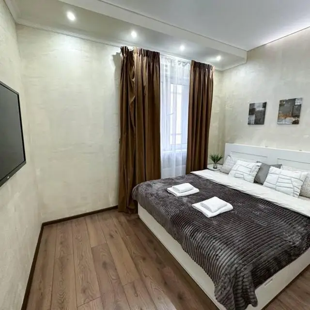 Real photos of TopRooms on Avtozavodskaya street, building 120 