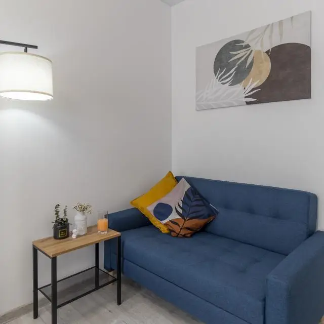 Real photos of Vegas apartments at 8/4 Kolomenskaya Street