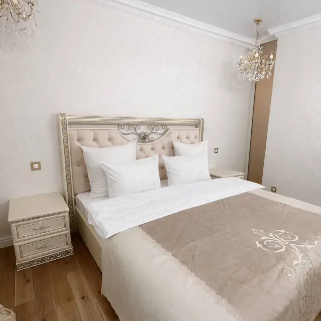 Real photos of Five star apartments on Marcus Street