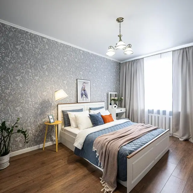Real photos of Five Stars on Kirova street 163