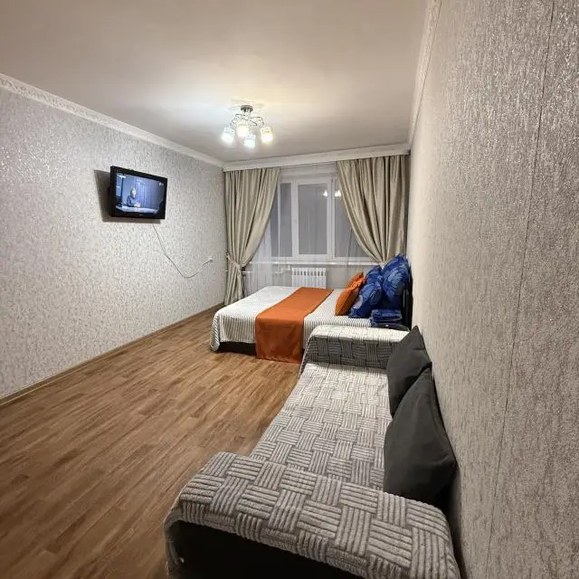 Real photos of Three-bedroom apartment in the center