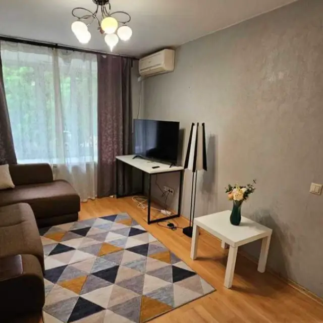 Real photos of Dobro pozhalovat' v stolicu on Presnensky val street 8 building 1
