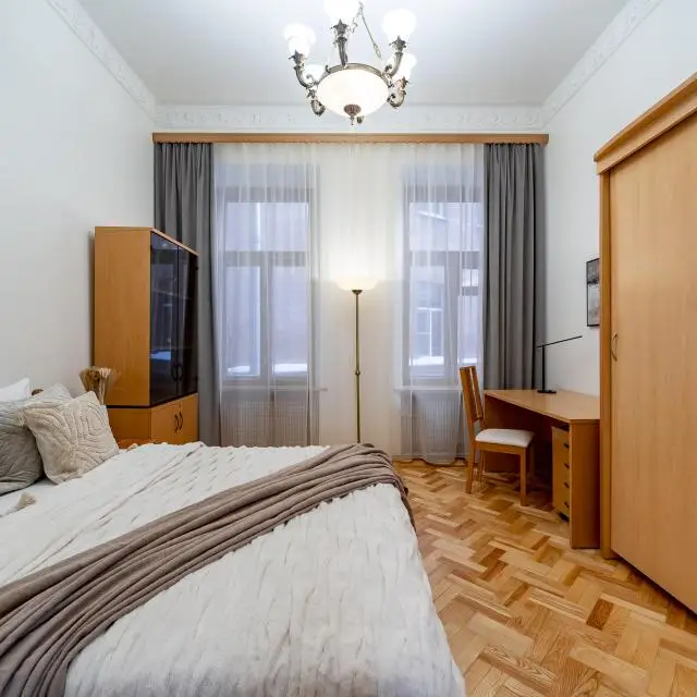 Real photos of DeRent 3 rooms with a view of the Griboyedov Canal