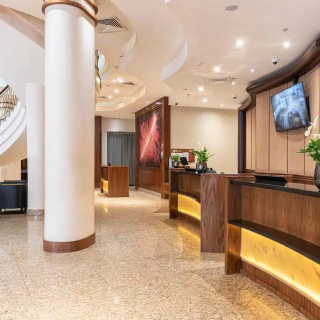 Реальные фото MonArch Moscow Hotel (Монарх Москва) (бывш. Ренессанс Монарх)