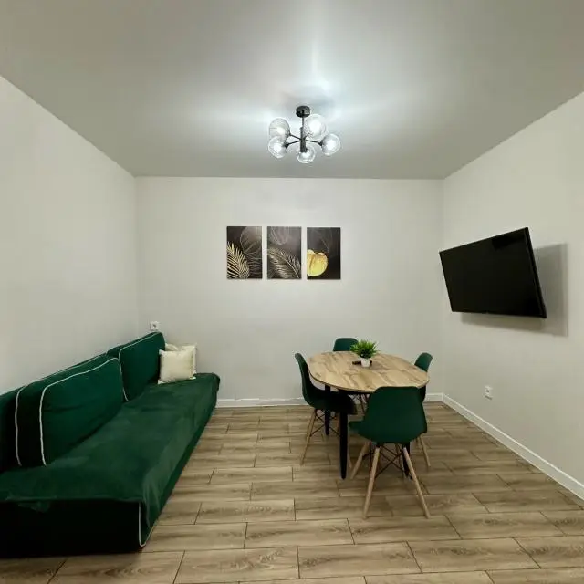 Real photos of Euro-three apartments in Petrovsky residential complex