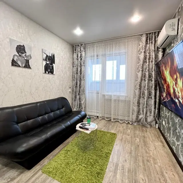 Real photos of The green house on Dorofeeva street 5