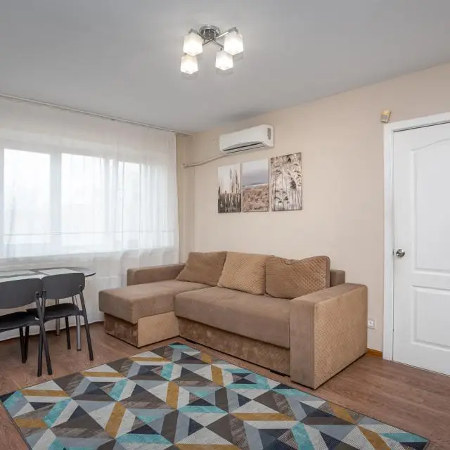 Real photos of Sunrise flat on Uborevich Street