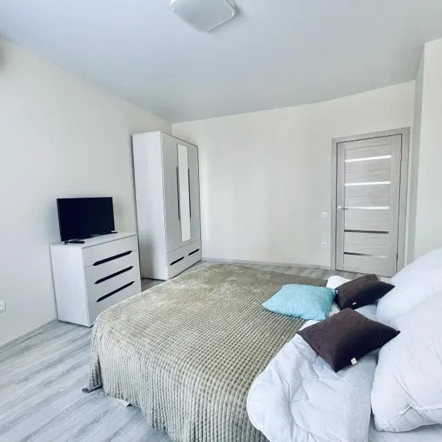 Real photos of Vegas apartments on Marshal Baghramyan Street, 1