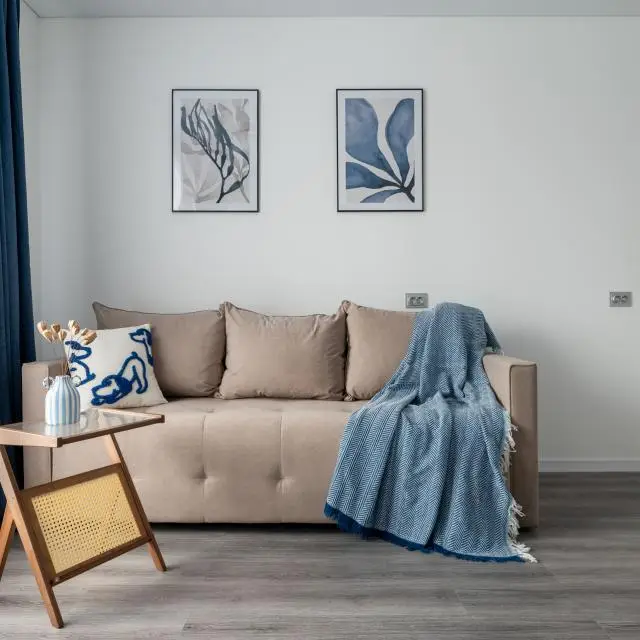 Real photos of MyHome YourHome on Obukhovskaya Oborona 36